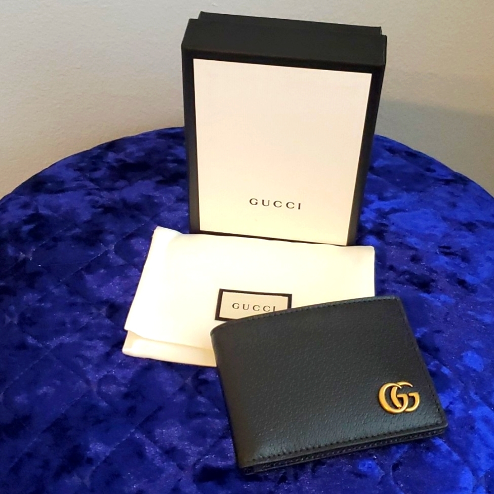 Authentic Mens Gucci Wallet